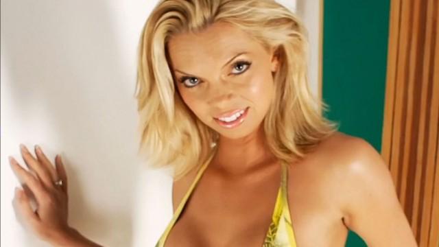 Death Of a Swimsuit Model