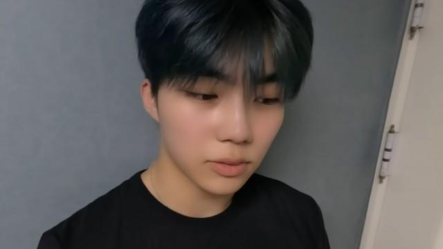 GUNWOOK's VLOG | Going to the Gym with Friends and Playing Futsal