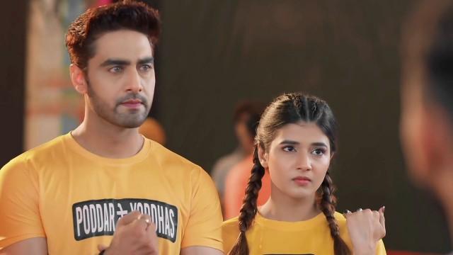 Ruhi Replaces Manisha