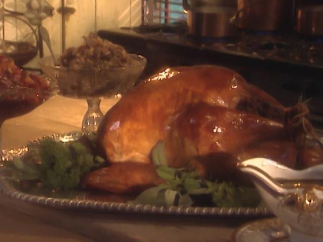 Classic Thanksgiving Dinner: Turkey 101; Stuffing and Gravy