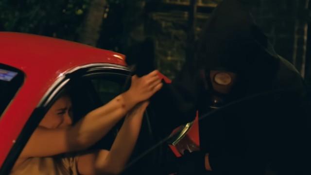 George gets attacked by the killer!