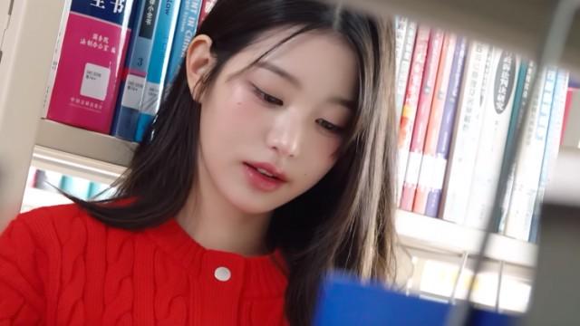 JANGWONYOUNG X TOMMY JEANS BEHIND