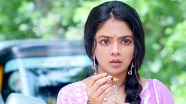 Shivangi Finds The Ring