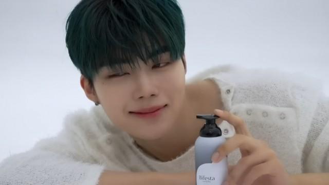 Bifesta Shooting Behind 