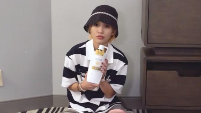I-LOG #38 Soyeon's 'What's in My Luggage?'