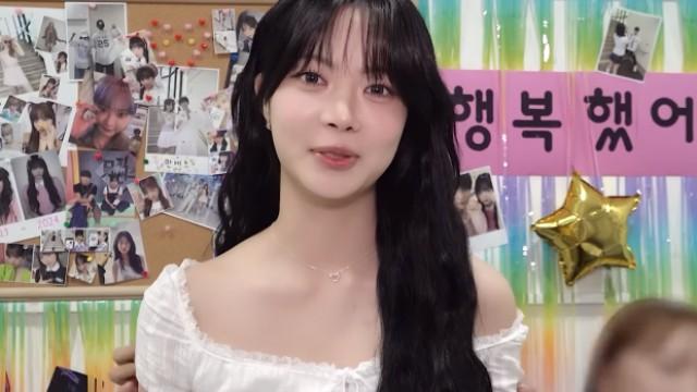 HONG EUNCHAE 'Music Bank' Last MC BEHIND