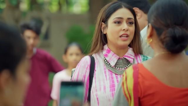 Amruta Changes Her Last Name 