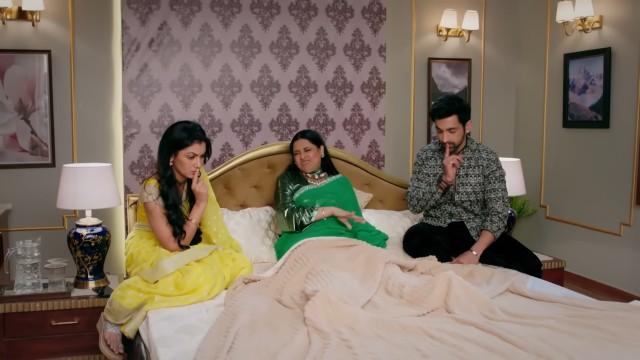 Will Amruta Learn Virat's Secret?