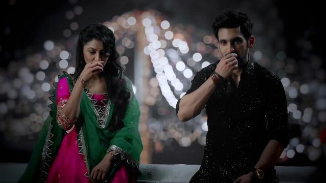 Amruta and Virat Share a Moment 