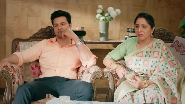 Virat Comes to Amu's Engagement