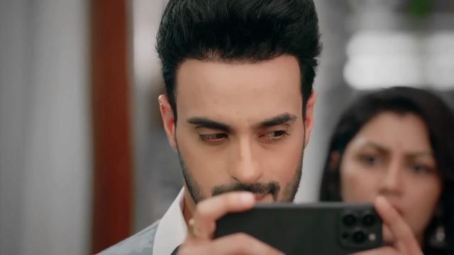 Abhiraj Instigates Amruta 