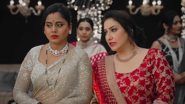 Bhavani Comes to Ishika's Mehendi