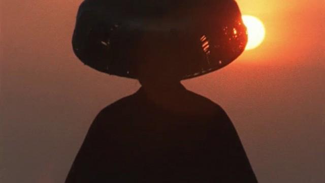Facing the Sun on the Bōshū Road