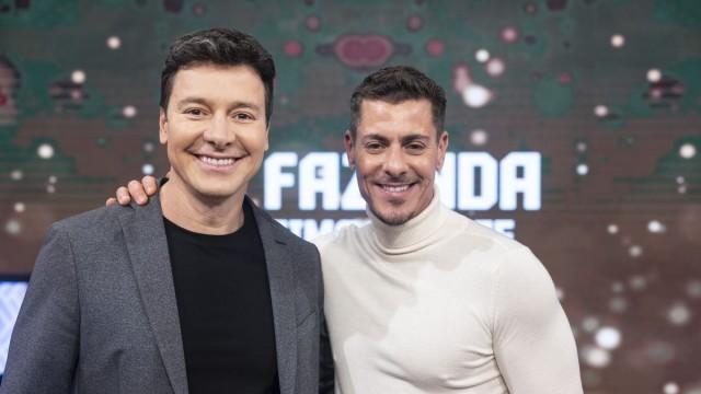 Sasha campeão e elenco 