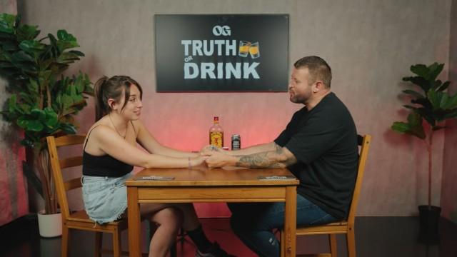 TRUTH OR DRINK | Andrew vs Abby