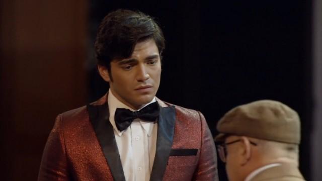 La familia de Daniela descubre que hace parte de una Orquesta