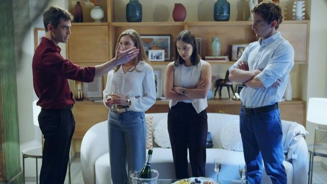 Samuel expone las mentiras de Juan Pablo frente a Martina