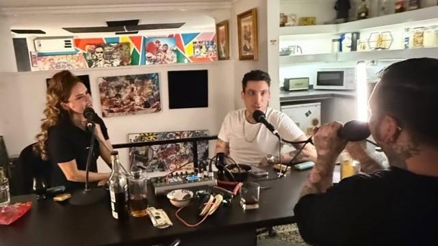Hayat Başıma Geldi