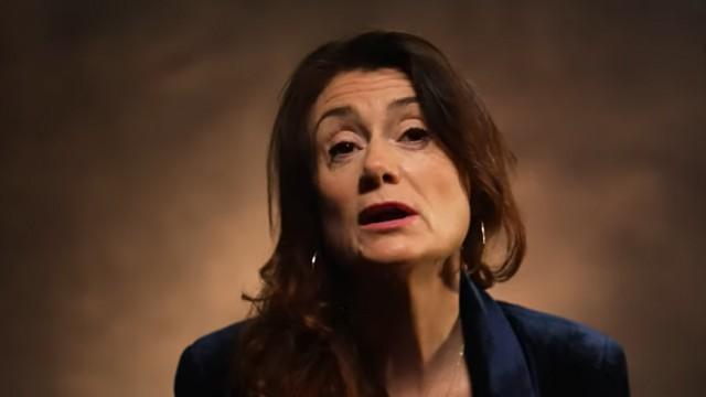  CETTE DÉPUTÉE A ÉTÉ DR0GUÉE PAR UN SÉNATEUR CHEZ LUI ? 
