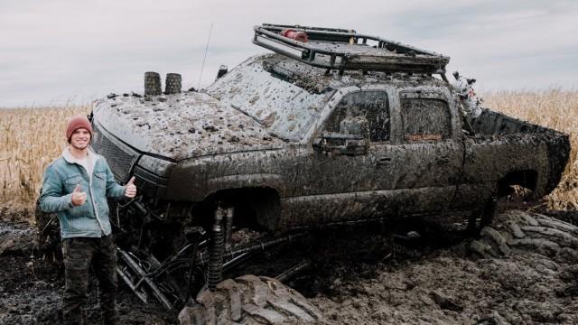 Monstermax breaks a giant axle (the most stuck I've ever been)