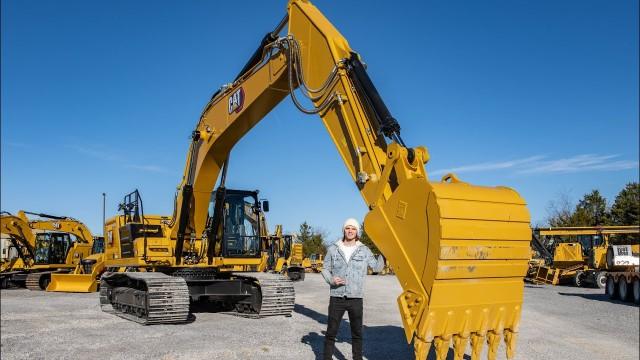 Throwing school busses with my new excavator