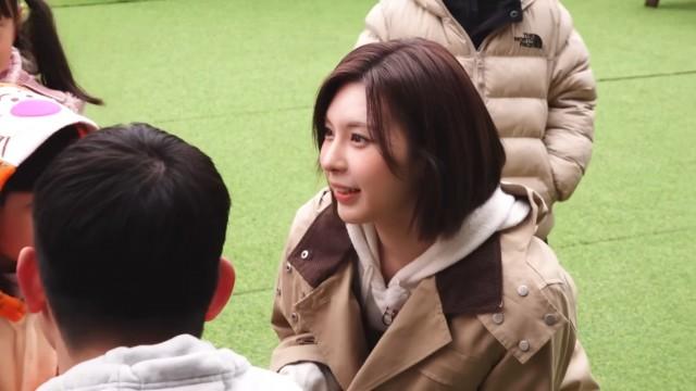 Quit being an idol and become a kindergarten teacher