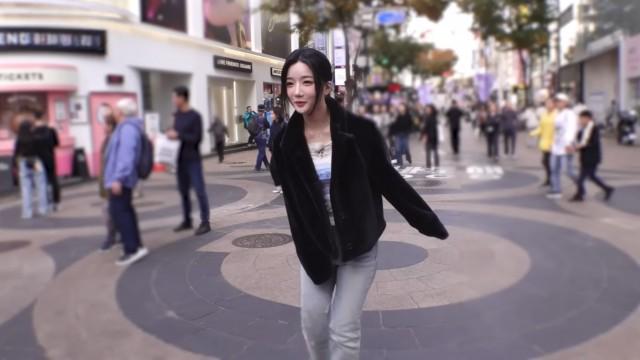 An idol who can't be recognized even if she dances and sings on the street