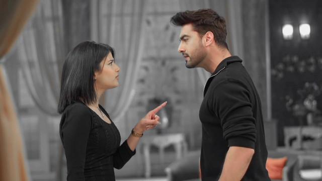 Charu Confesses Her Love for Abhir