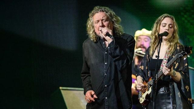 Robert Plant presents Saving Grace Feat Suzi Dian