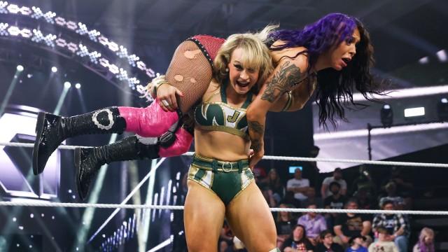 NXT 841