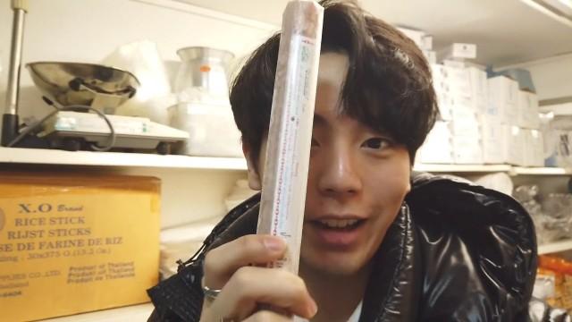 EP.17 | ราคาต่างกันขนาดไหน? ซื้อสินค้าไทยในลอนดอน