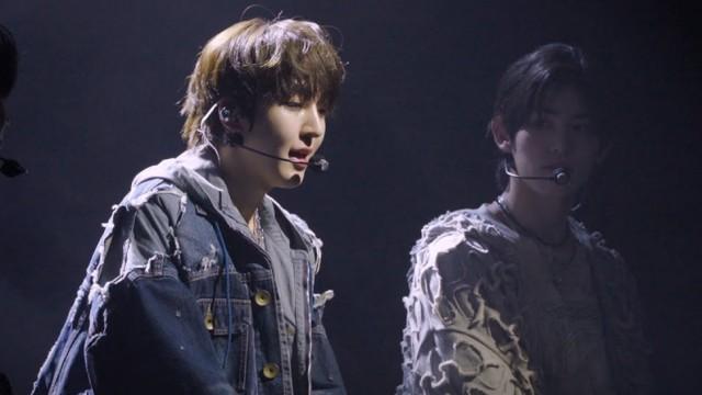 Debut Showcase Behind 