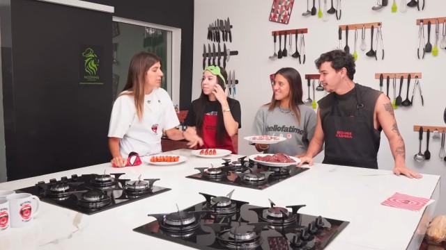 Quem É Que Come Cachorro Quente