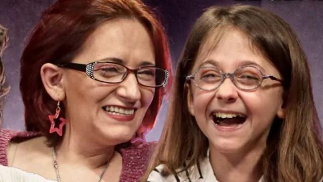 MALADIE DES OS DE VERRE À 10 ANS : SON HUMOUR IMPROBABLE ! SA MÈRE A EU 200 FRACTURES !