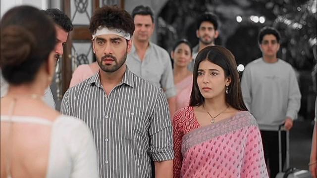 Abhira, Armaan Return Home