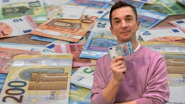 Eric checkt unser Geld