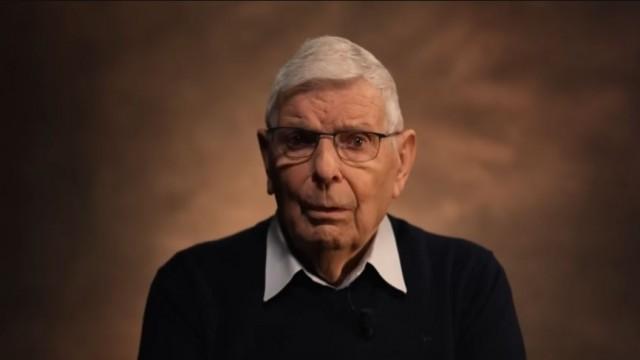 LES NAZ*S FUSILLENT SON PÈRE ET 85 CIVILS DE SON VILLAGE, À 15 ANS IL SURVIT ET RACONTE SON HISTOIRE