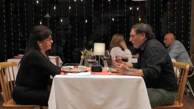 2096 - Un romance a distancia