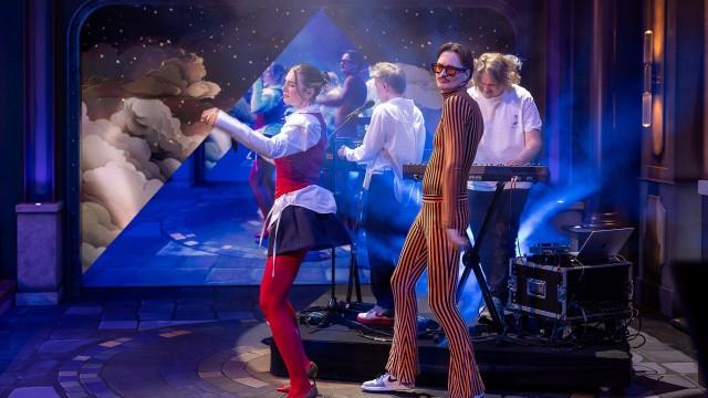 Vrouwen in de ruimte & Maan