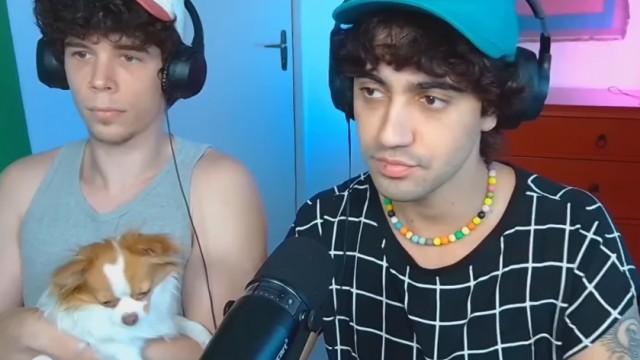 a casa caiu pras publis de aposta: EXPOSED DA BLAZE