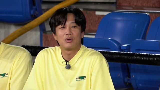 "꾹" 참고 축하사절단