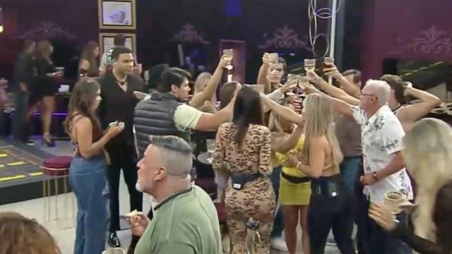 Festa #4 Uva