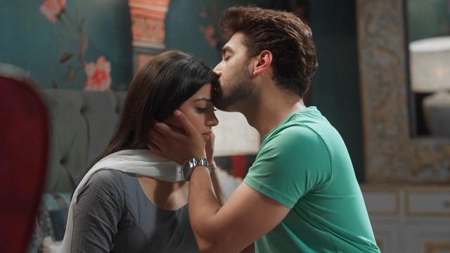 Ruhi's Inner Conflict 