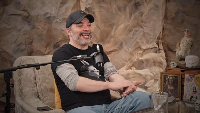 Alfred Hitchcock con Alejandro G. Calvo y Esther Gimeno