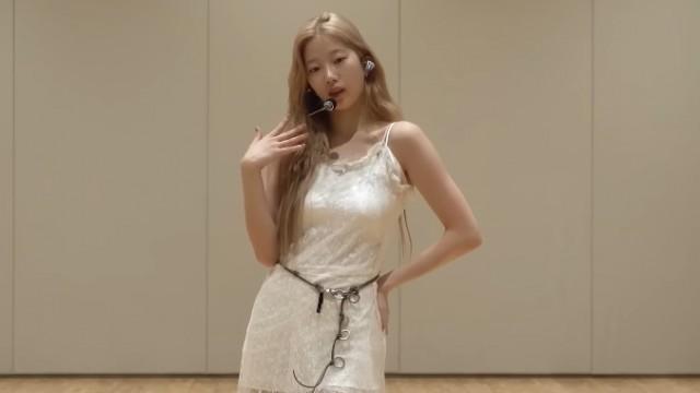 5th Mini Album 'HOT' Comeback Showcase Behind