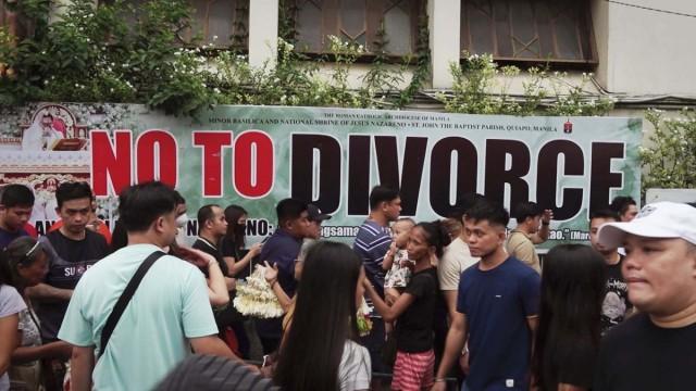 Philippines : la bataille du divorce