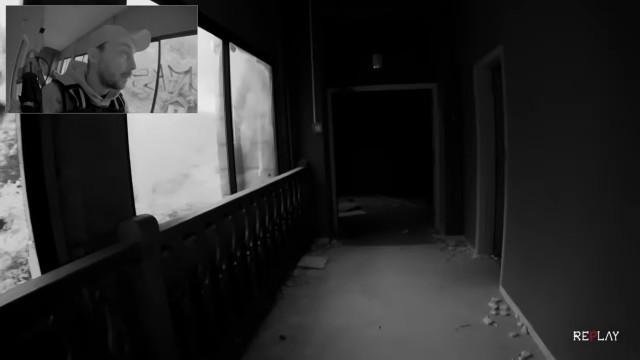 Les fantômes ne se cachent pas le jour
