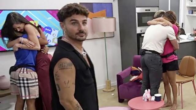 Chat vecinal 18: El chat de los reencuentros