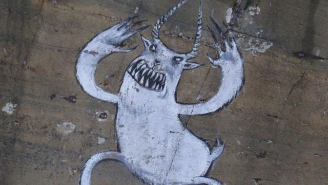 Alien Golden Orb, Yeti Caught on Tape, Las Vegas Close Encounter