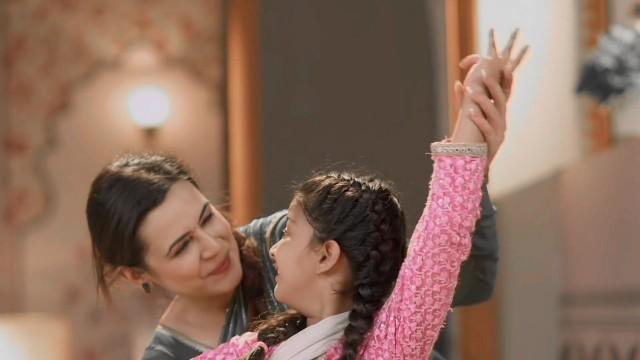 Mahira and Geetanjali Rehearse for the Contest